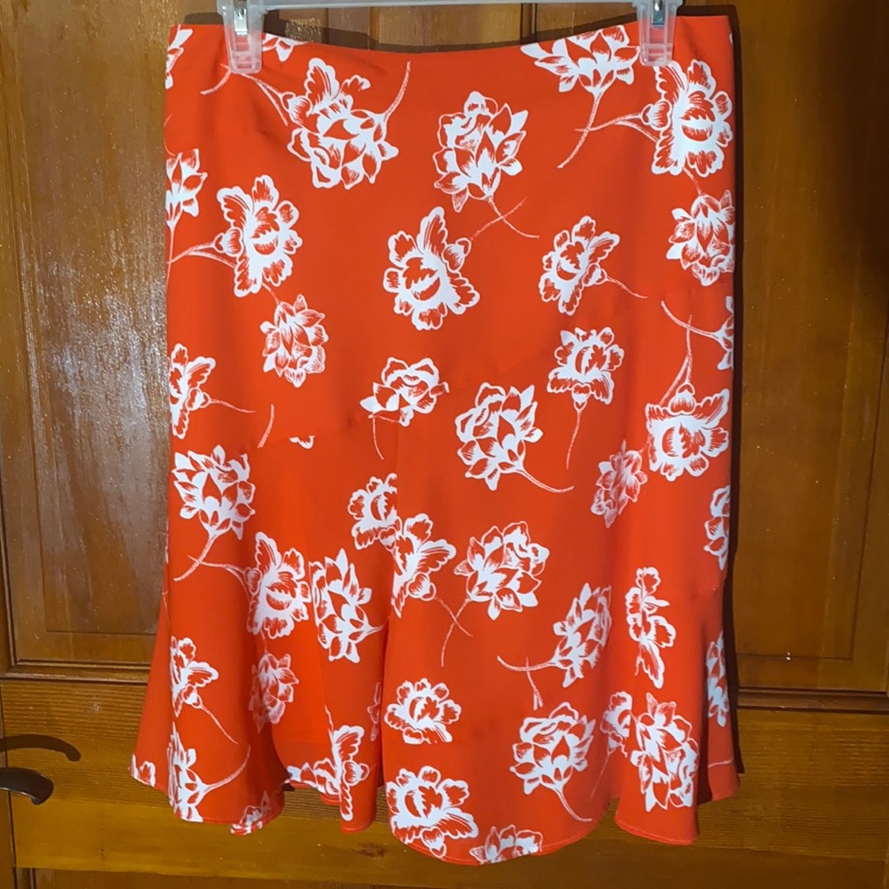 LOFT SKIRT SIZE 6